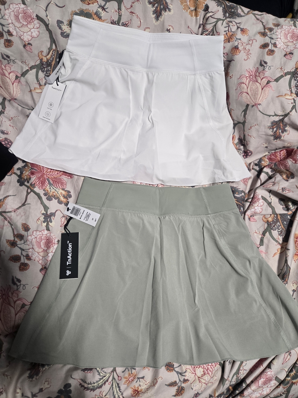 Aritzia TNA Move Serve Skort Size S